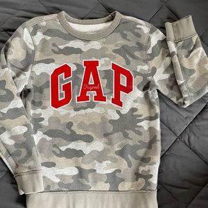 GAP logo sweatshirt